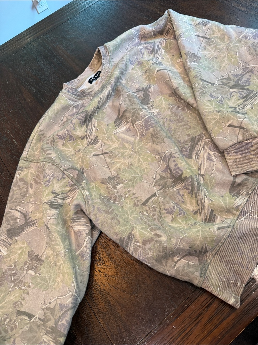 Pacsun Camo Trendy Sweatshirt size small! Perfect for fall! - Picture 3 of 3
